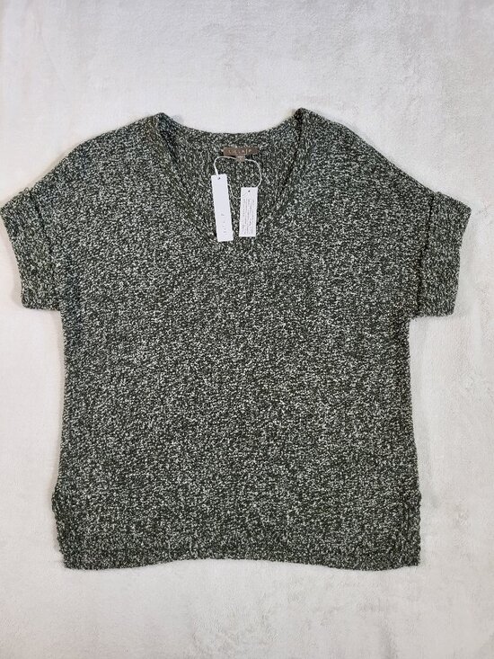 Lilla P Sweaters - Lilla P Womens Short Sleeve V-Neck Sweater Small